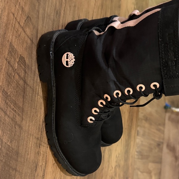 Timberland Women's Black and Pink Combat Boots - Picture 4 of 8